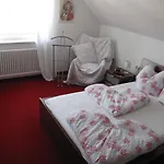 Kunst Апартаменты Мальберг