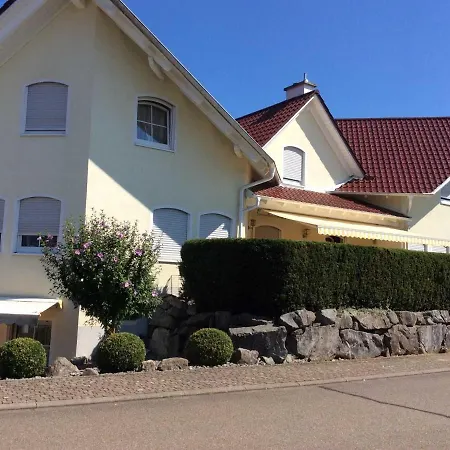 Kunst דירה מהלברג